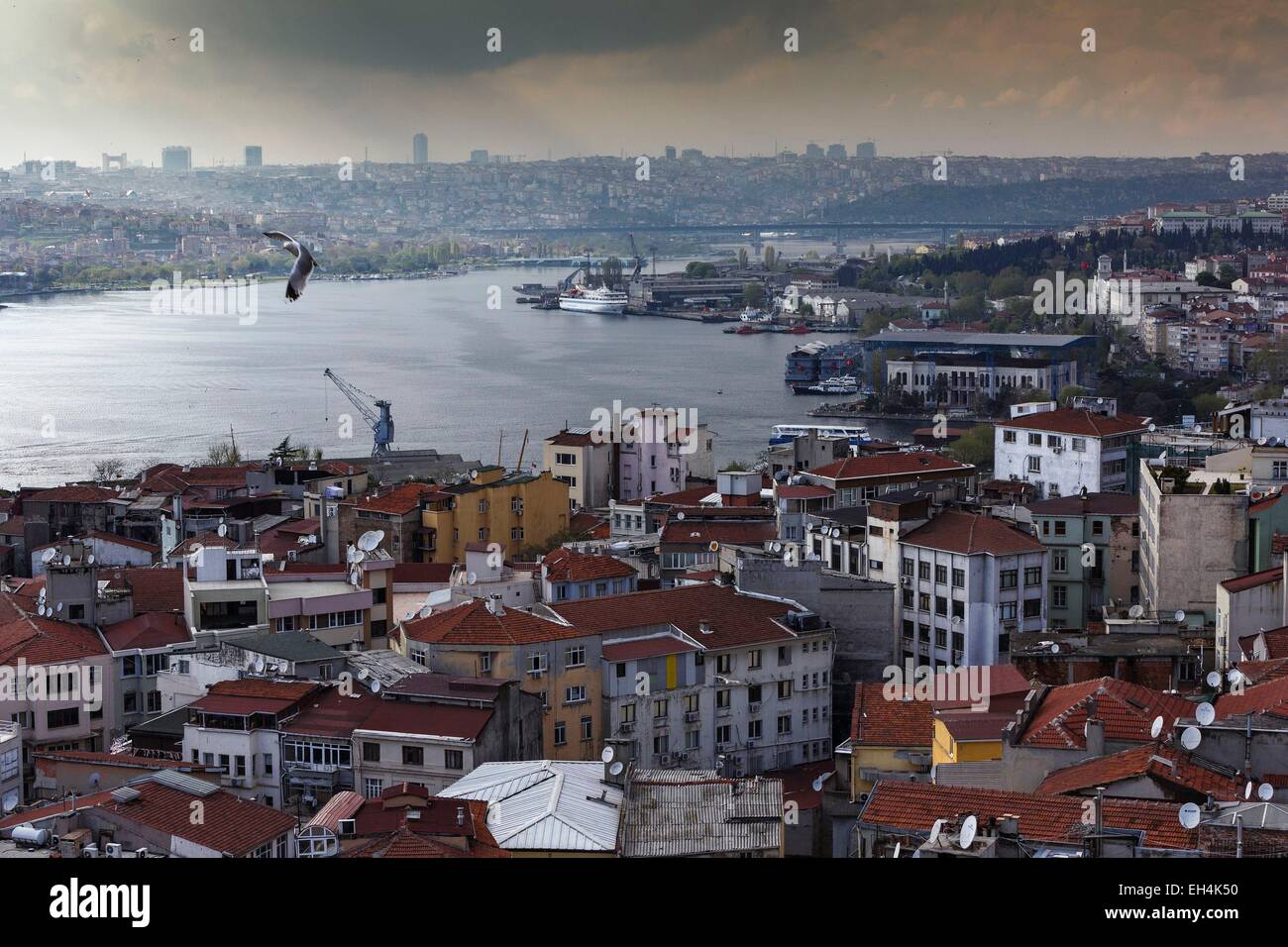 Turchia, Istanbul, Karakoy distretto, paesaggio urbano del quartiere Karakoy quartiere al tramonto Foto Stock