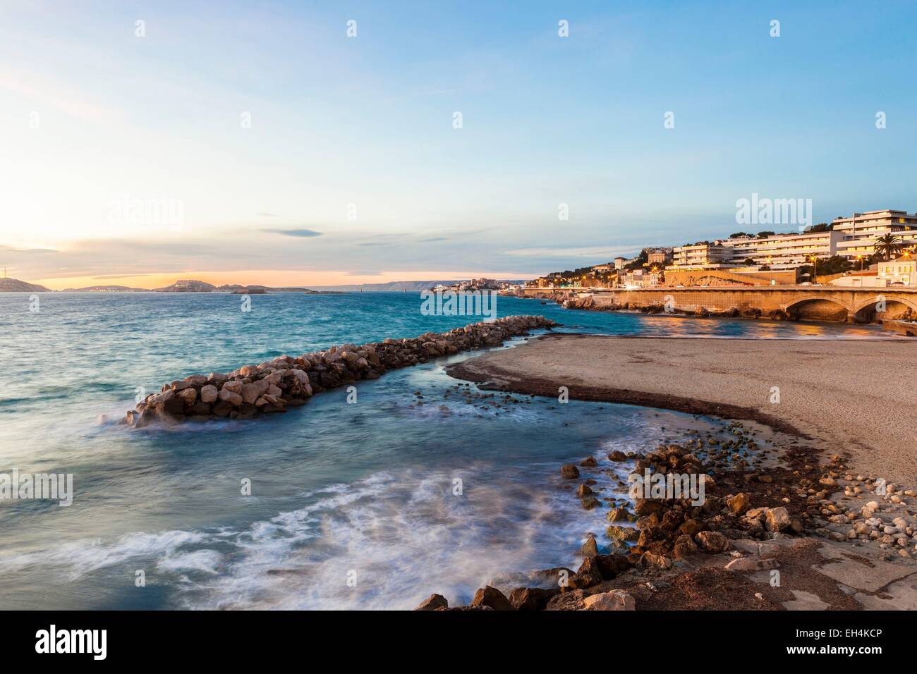 Francia, Bouches du Rhone, Marsiglia, Corniche Kennedy, Roucas Blanc, Profeta beach Foto Stock