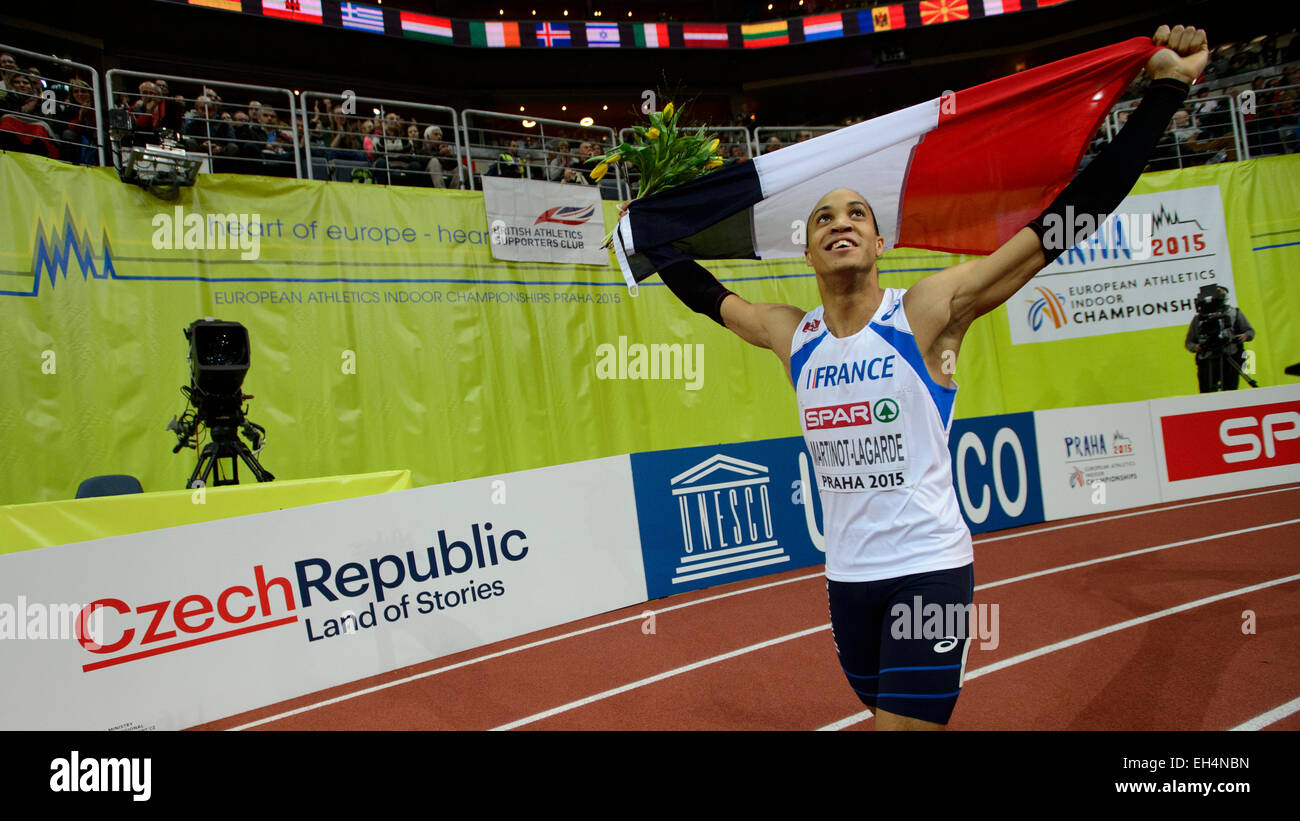 Praga, Repubblica Ceca. 6 Mar, 2015. In Francia la Pascal Martinot-Lagarde celebra vincendo l'oro dopo la Uomini 60m Ostacoli Finale agli Europei Indoor Athletics Championships di Praga Repubblica Ceca, Venerdì, 6 marzo 2015. Credito: Michal Kamaryt/CTK foto/Alamy Live News Foto Stock