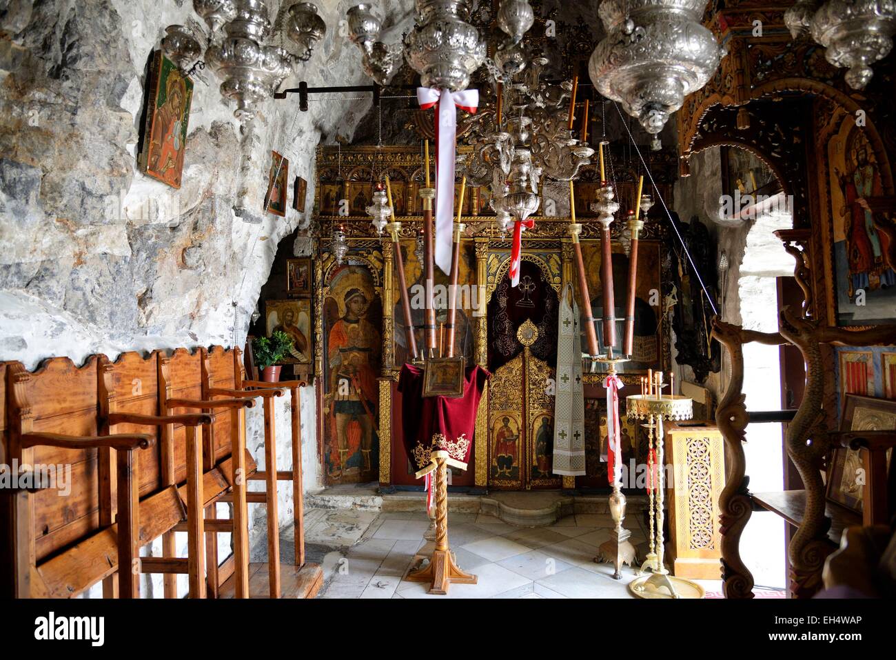 Grecia CICLADI Amorgos island, interno del Monastero di Panaghia Hozoviotissa (Moni Hozoviotissis, Chozoviotissa) Foto Stock