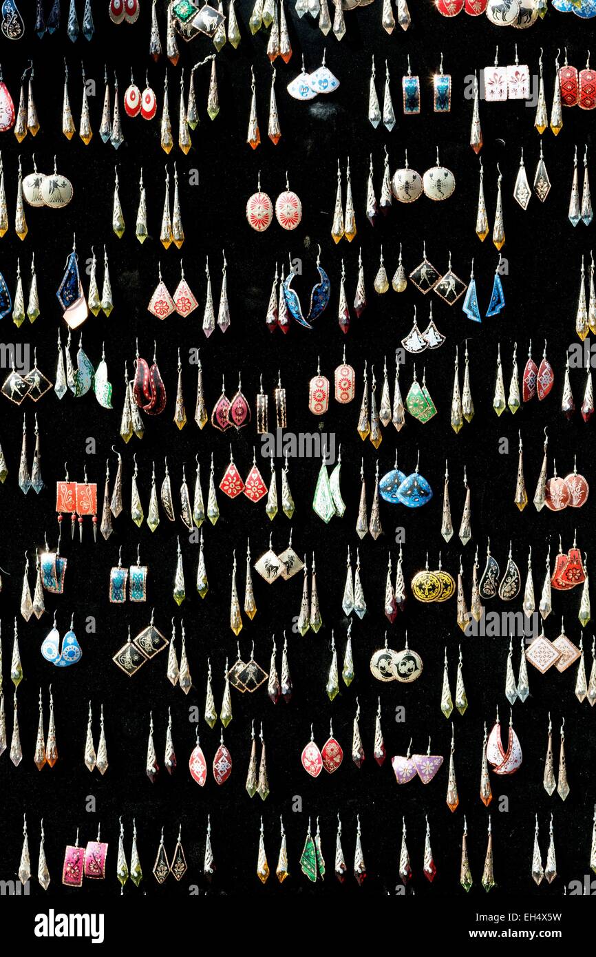 Turchia, Istanbul, Mercan, dettagli tradizionali orecchini Foto Stock