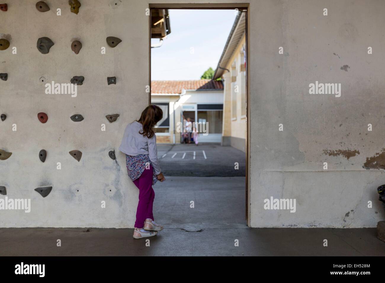 Francia, Gironde, Saint Aubin de Blaye, pubblico scuola elementare Ann Rocard, la scuola materna ed elementare Foto Stock