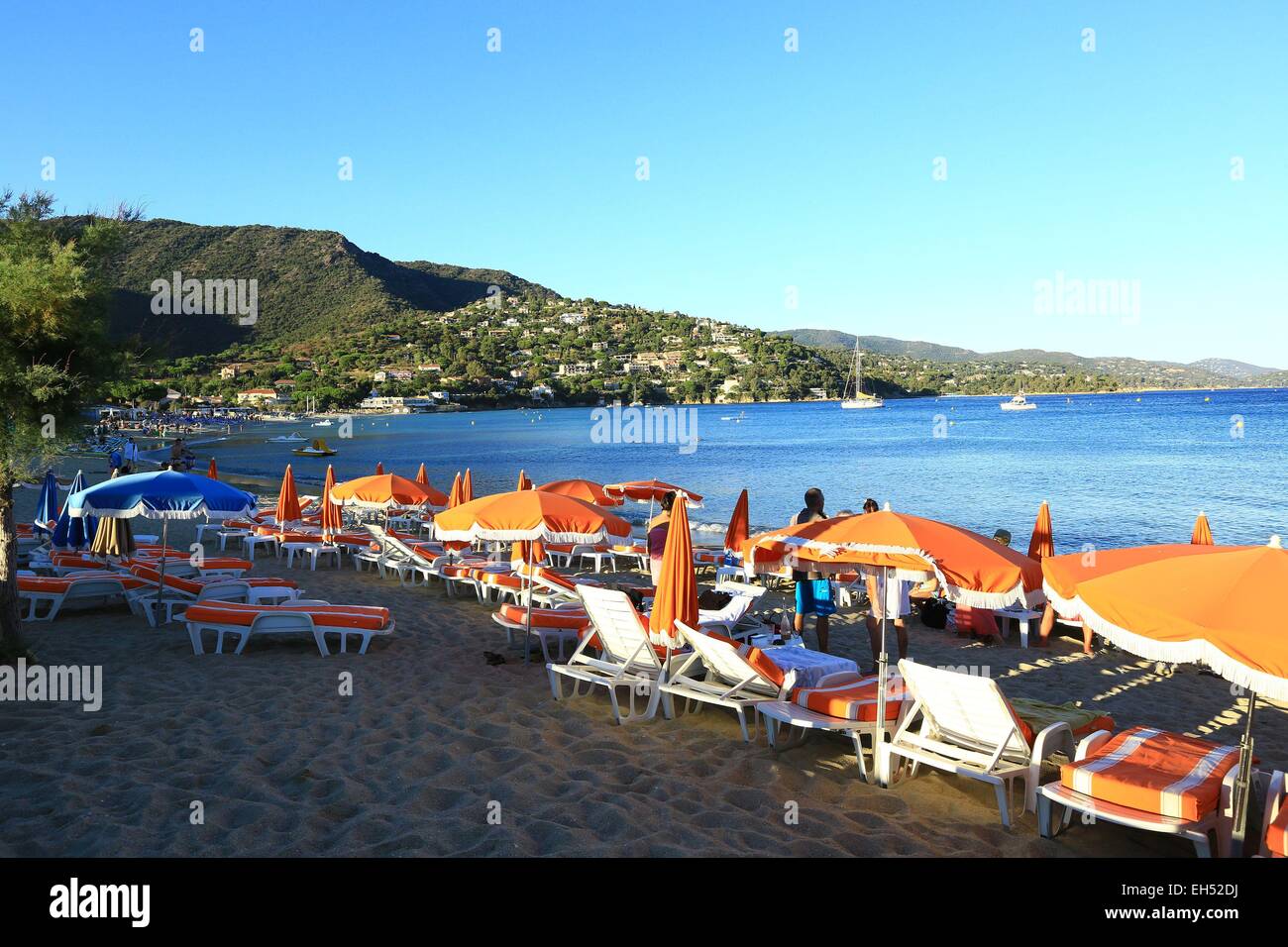 Francia, Var, Corniche des Maures, Le Lavandou, Saint Clair beach Foto Stock