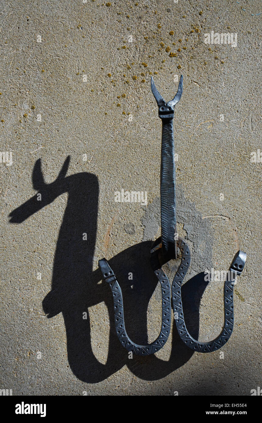 Old hook per le redini del cavallo Foto Stock