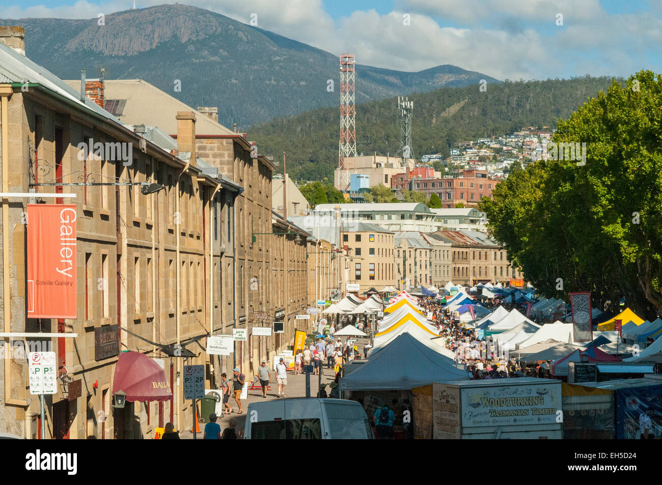 Affollato Mercato di Salamanca, Hobart, Tasmania, Australia Foto Stock