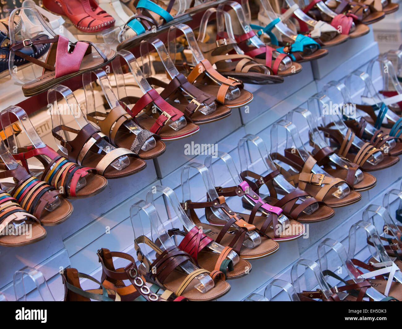 Istanbul, Turchia Grand Bazaar e scarpe Foto Stock