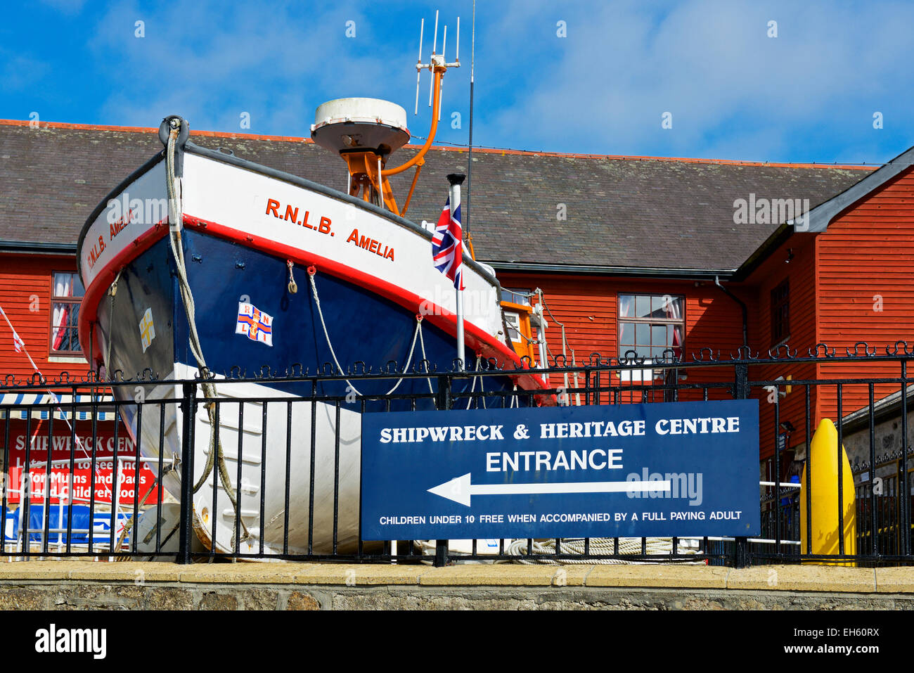 Segno per il naufragio Heritage Centre, Charlestown, Cornwall, England Regno Unito Foto Stock