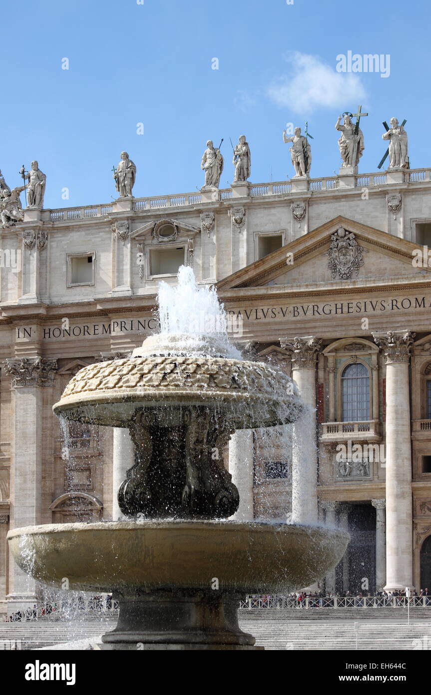 Vista panoramica di Piazza San Pietro nello Stato della Città del Vaticano Foto Stock