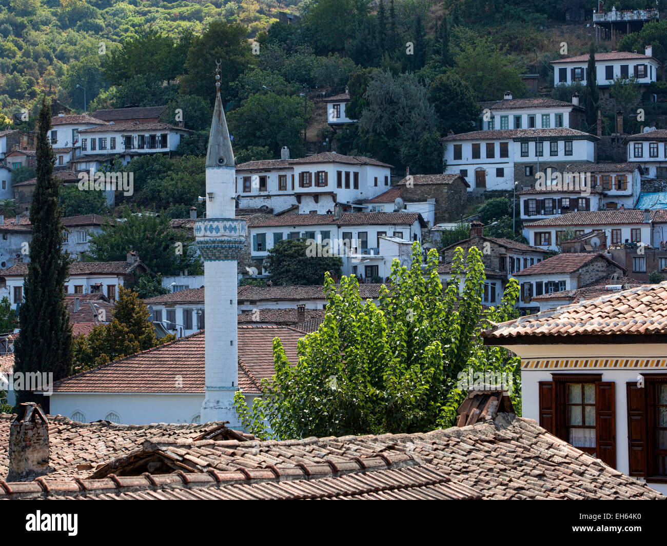 Sirince, Izmir, Turchia villaggio minareto Foto Stock