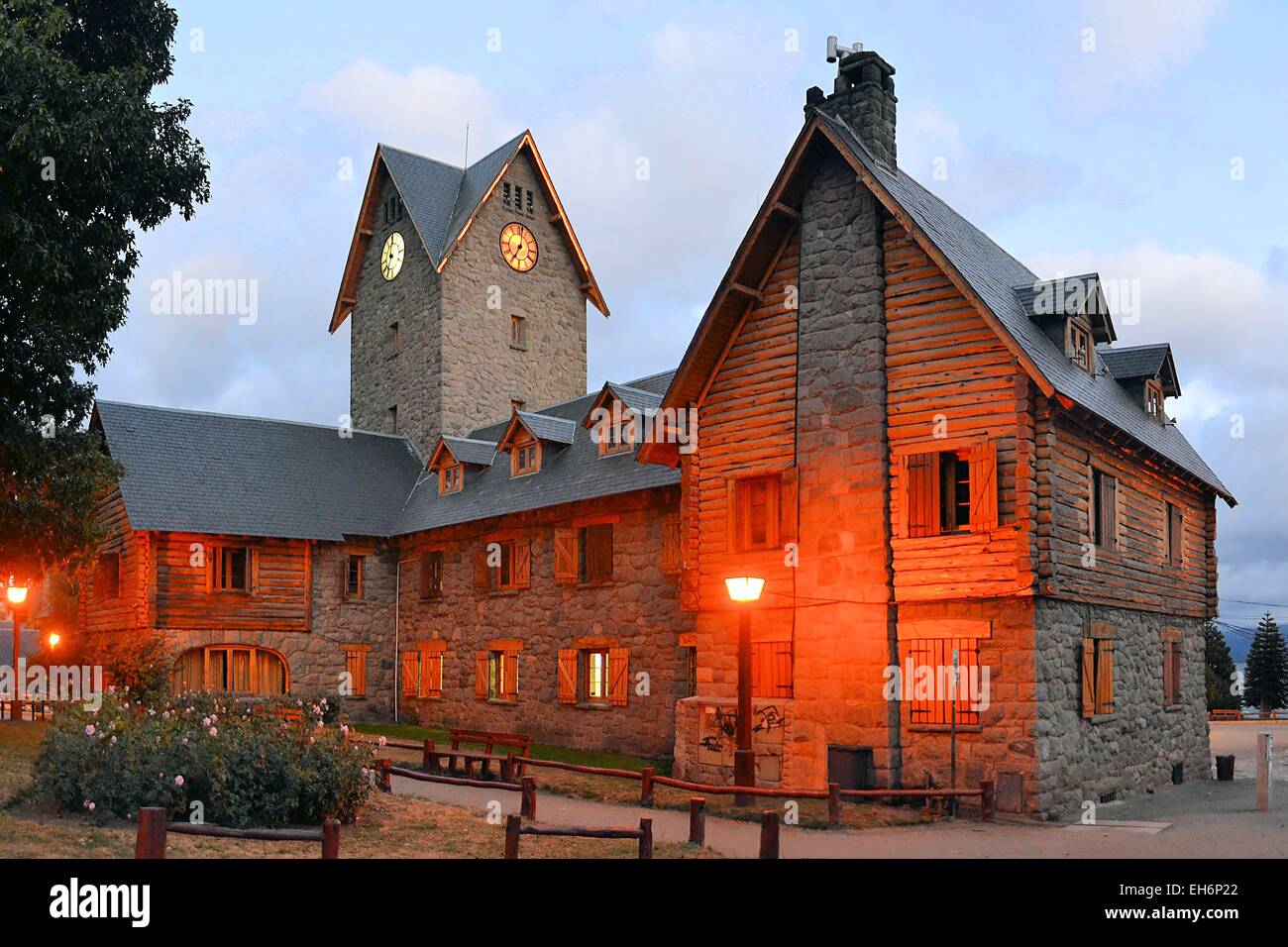 Lo stile svizzero piazza principale di Bariloche, Patagonia, Argentina Foto Stock