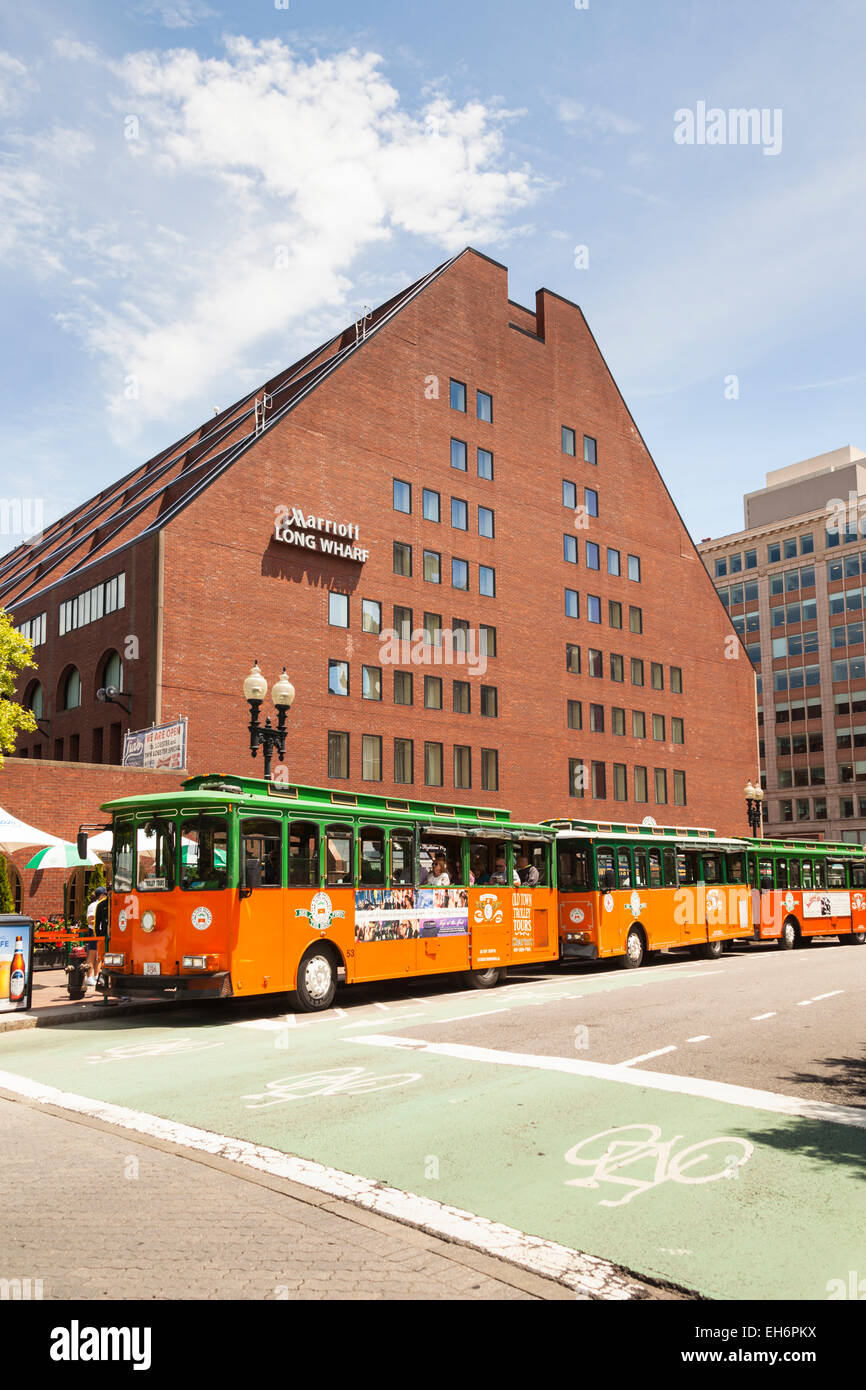 Old Town Trolley Tours City sightseeing bus esterni Marriott Long Wharf, Boston, Massachusetts, STATI UNITI D'AMERICA Foto Stock