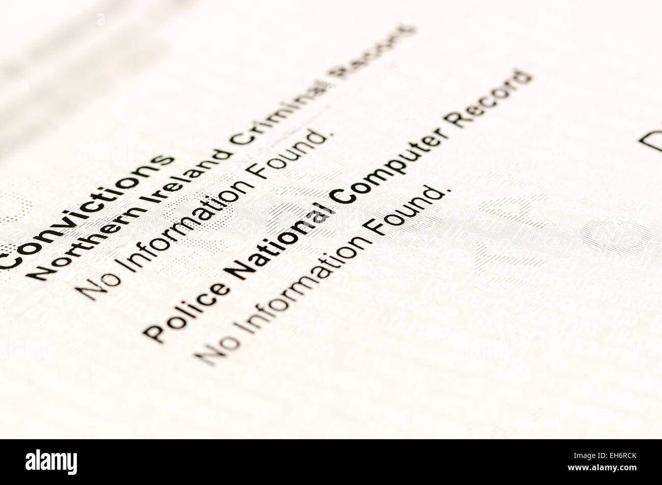 Certificato di accesso da NI, che mostra un record pulito con la PSNI il casellario giudiziario e la polizia nazionale il record del computer Foto Stock