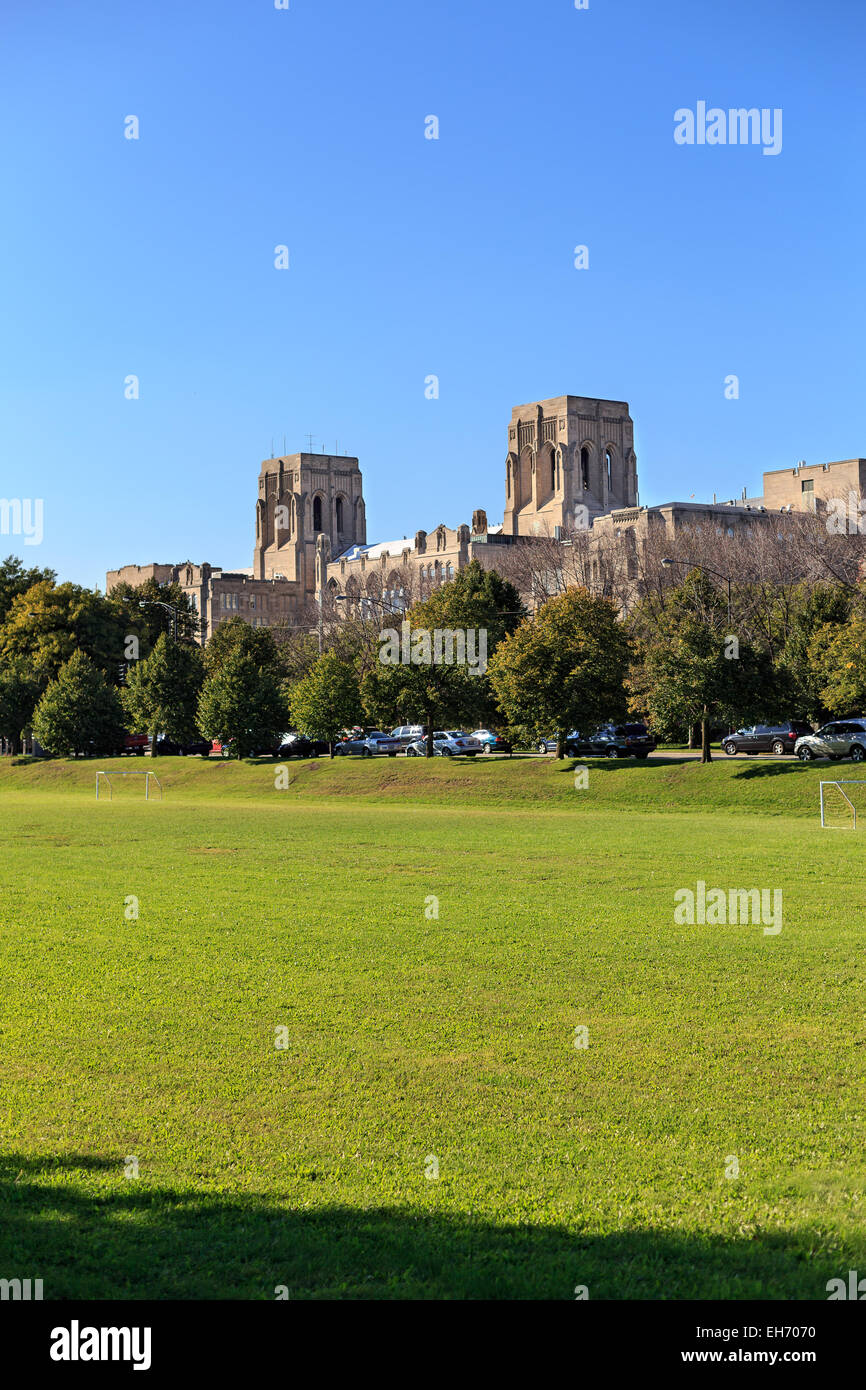 Impressioni dal campus della University of Chicago nel quartiere di Hyde Park di Chicago, IL, Stati Uniti d'America. Foto Stock