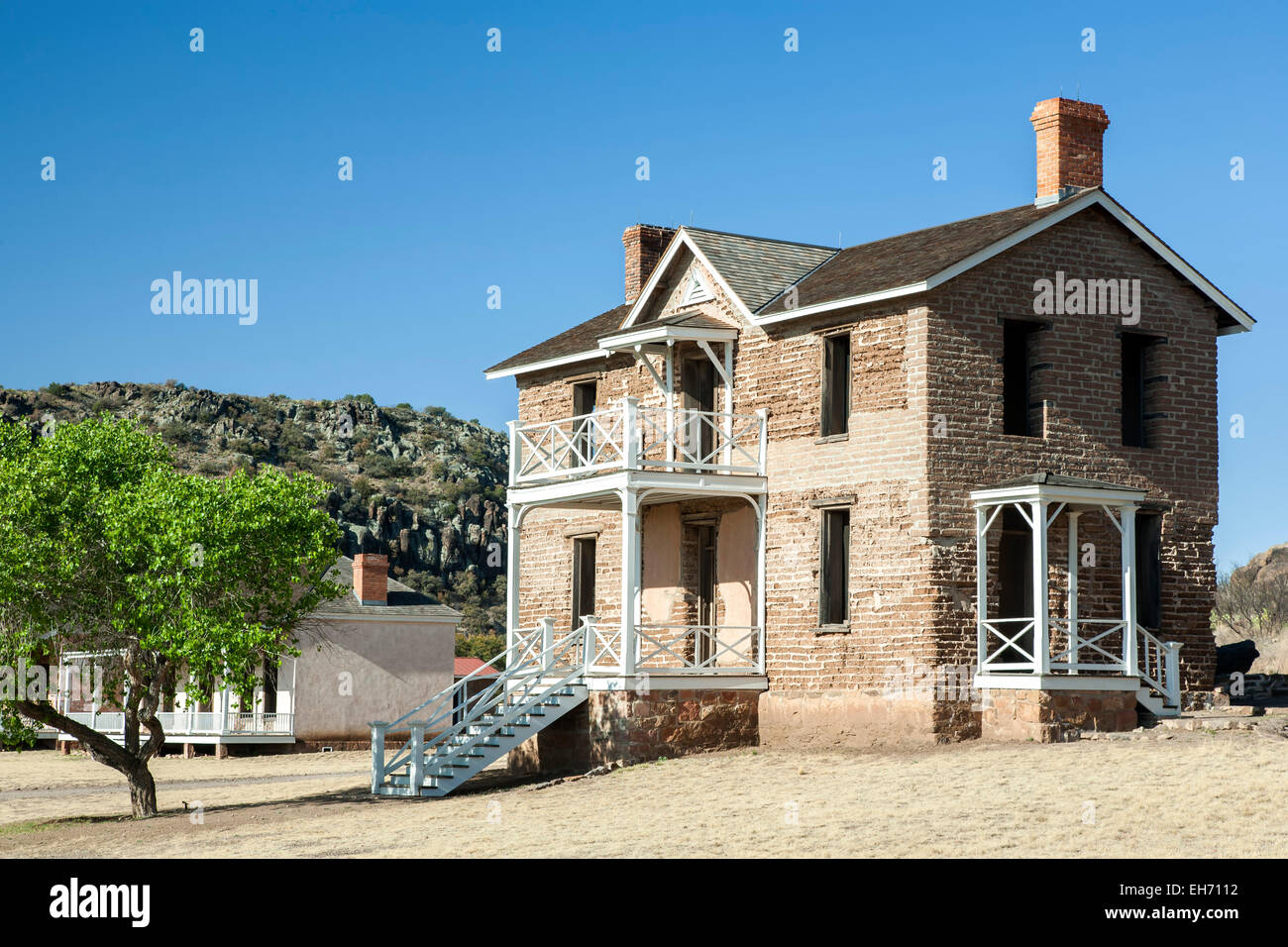 A due piani ufficiali' Quarti, Fort Davis monumento nazionale, Fort Davis, Texas USA Foto Stock