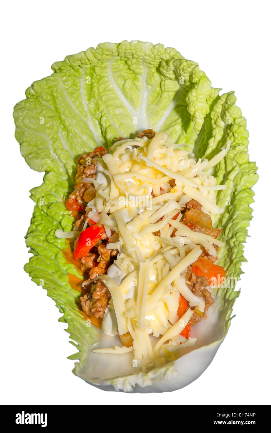 Immagine di una foglia di insalata con un impasto di carne con panna acida e formaggio Foto Stock