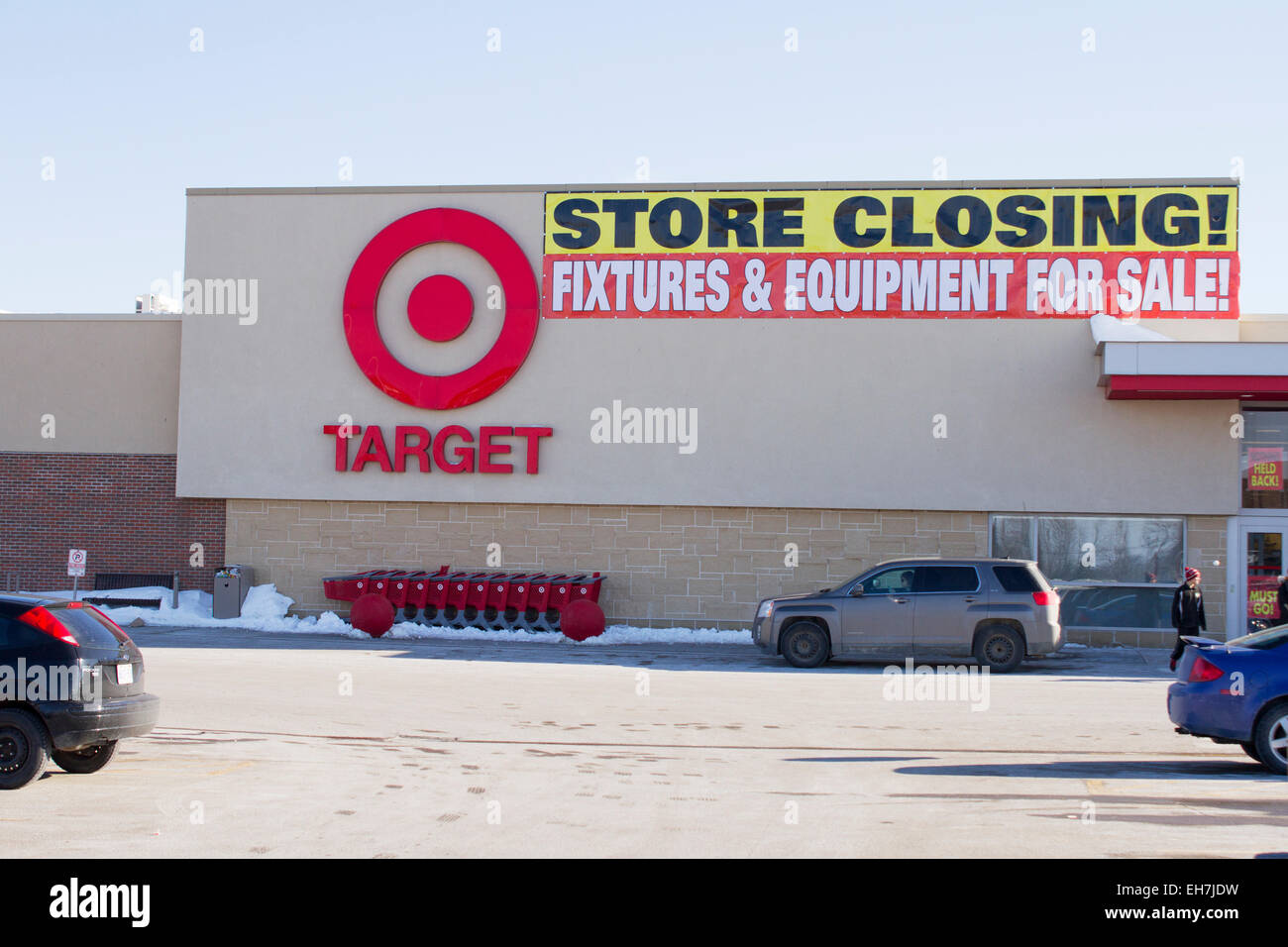 Notifica di chiusura di un bersaglio in Canada Store in Lindsay, Ontario Foto Stock