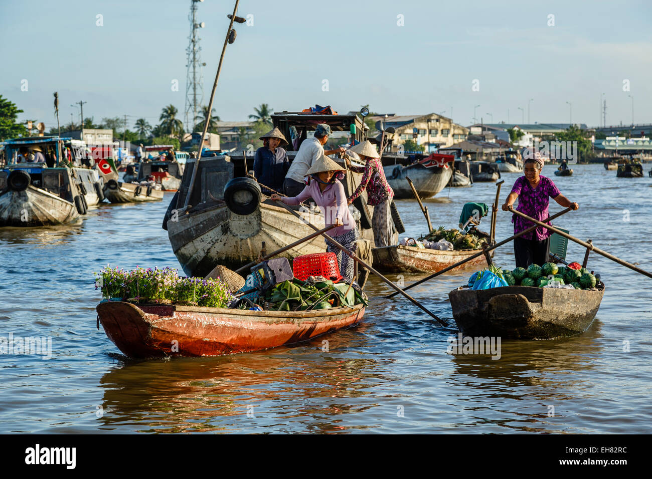 Cai Rang mercato galleggiante al Delta del Mekong, Can Tho, Vietnam, Indocina, Asia sud-orientale, Asia Foto Stock