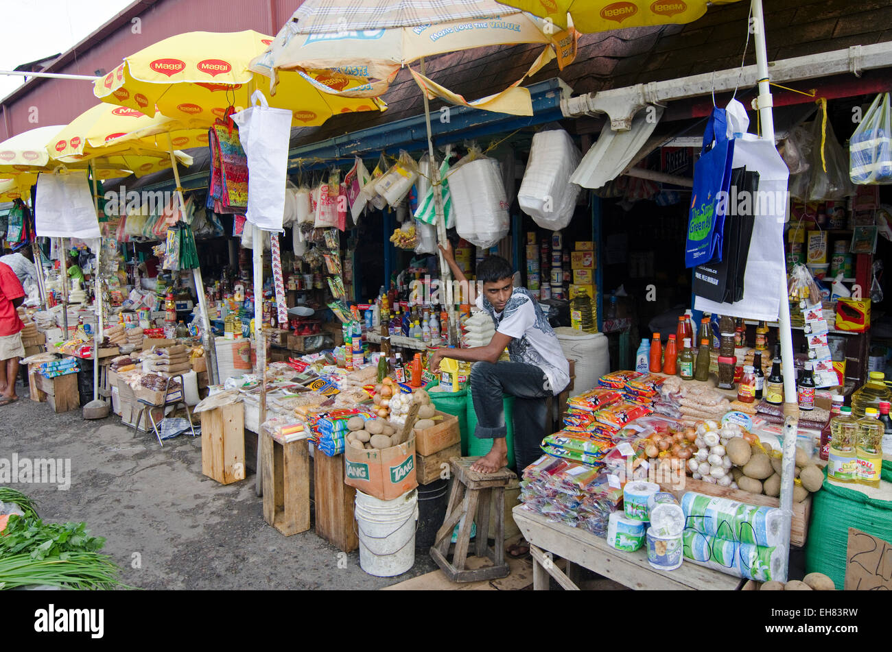 Negozio di generi alimentari si spegne in Stabroek mercato, Georgetown, Guyana, Sud America Foto Stock