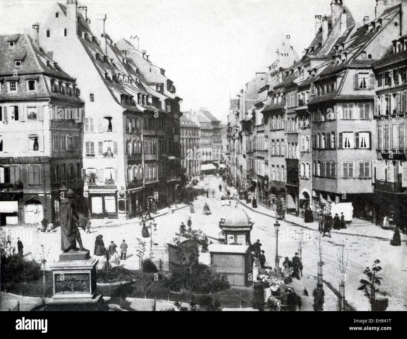 Strasburgo, vicino a Metz, fu all'inizio della Prima Guerra Mondiale, la città più importante in Alsazia-Lorena, e fu verso Strasburgo che le forze francesi sfilato prima. Questa foto mostra Strasburgo all' inizio della guerra mondiale I. Alsace-Lorraine era un territorio creato dall'impero tedesco nel 1871. Foto Stock