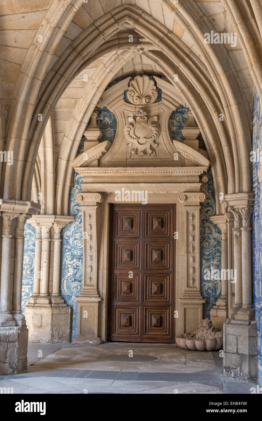 Porto, Catedral da Sé, il chiostro Foto Stock