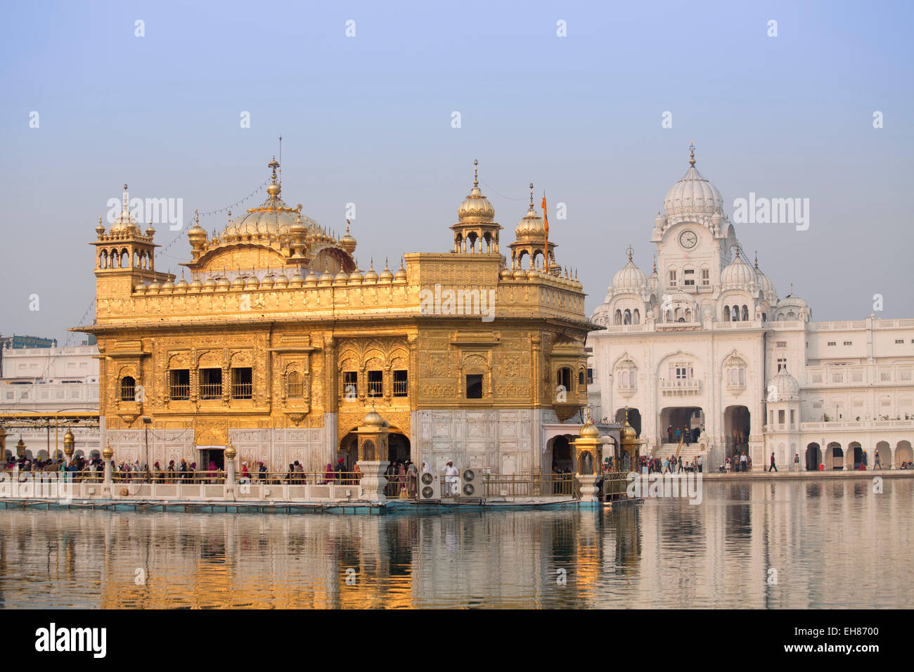 L'Harmandir Sahib (Tempio d'Oro), Amritsar Punjab, India, Asia Foto Stock