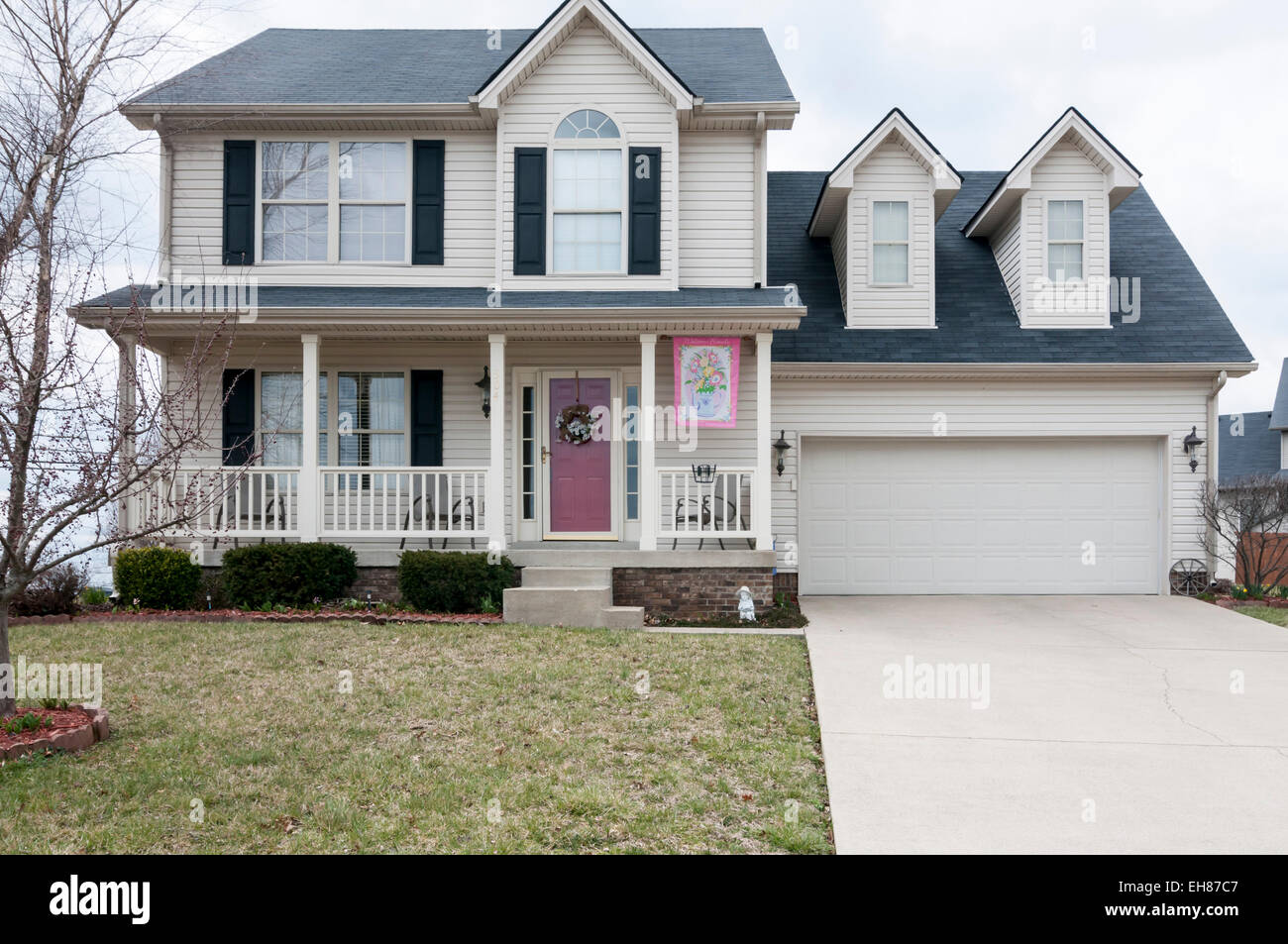 Classe media telaio in legno American home in Kentucky Foto Stock