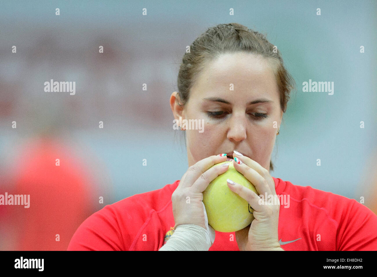 Praga, Repubblica Ceca. 7 Mar, 2015. Ungheria Anita Marton prepara un tentativo in campo femminile colpo messo final durante l'Europeo di Atletica Leggera Indoor Championships di Praga Repubblica Ceca, Marzo 7, 2015. Credito: Michal Kamaryt/CTK foto/Alamy Live News Foto Stock