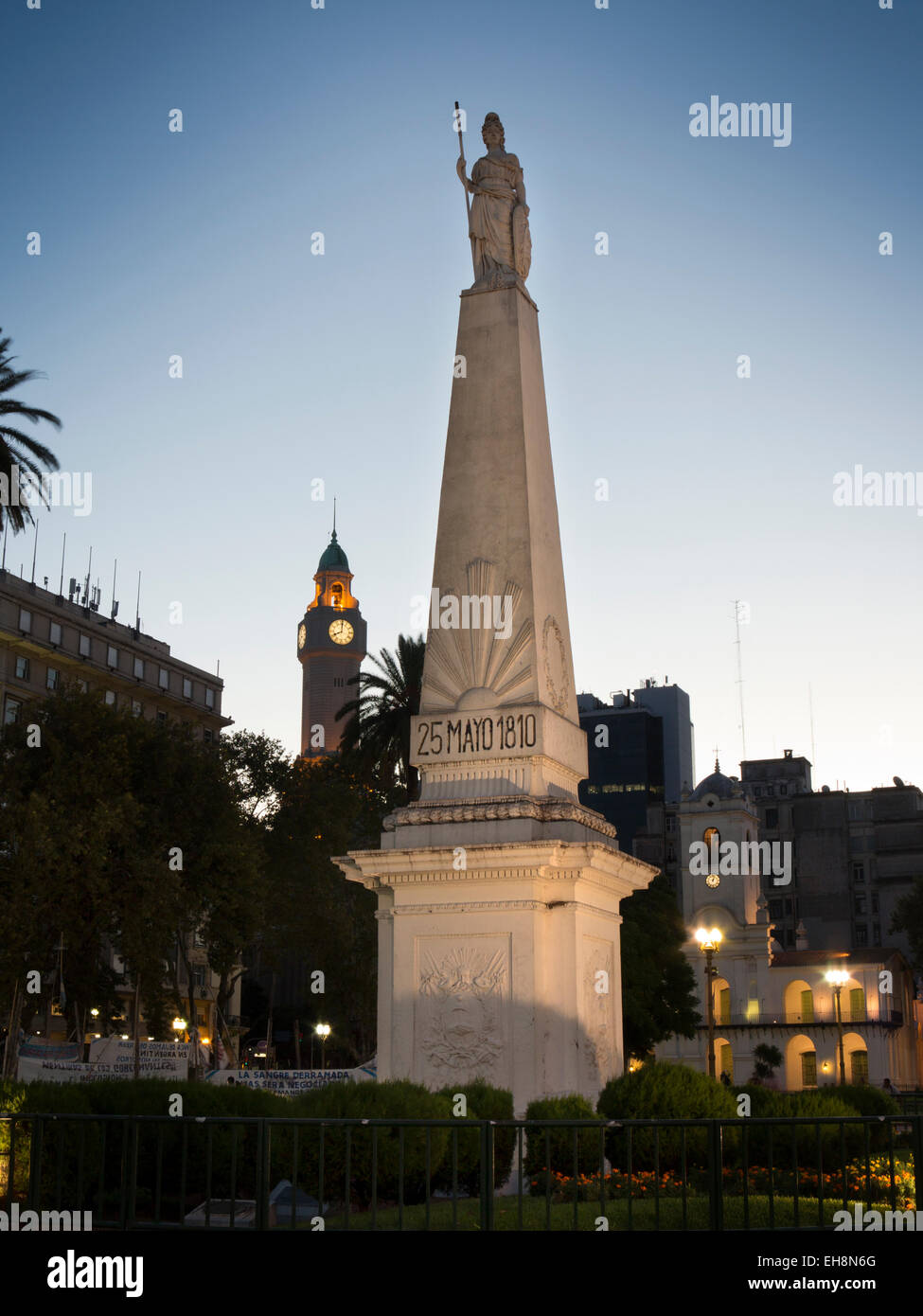 Argentina, Buenos Aires, Plaza de Mayo, Pirámide può piramide 1810 monumento della rivoluzione Foto Stock