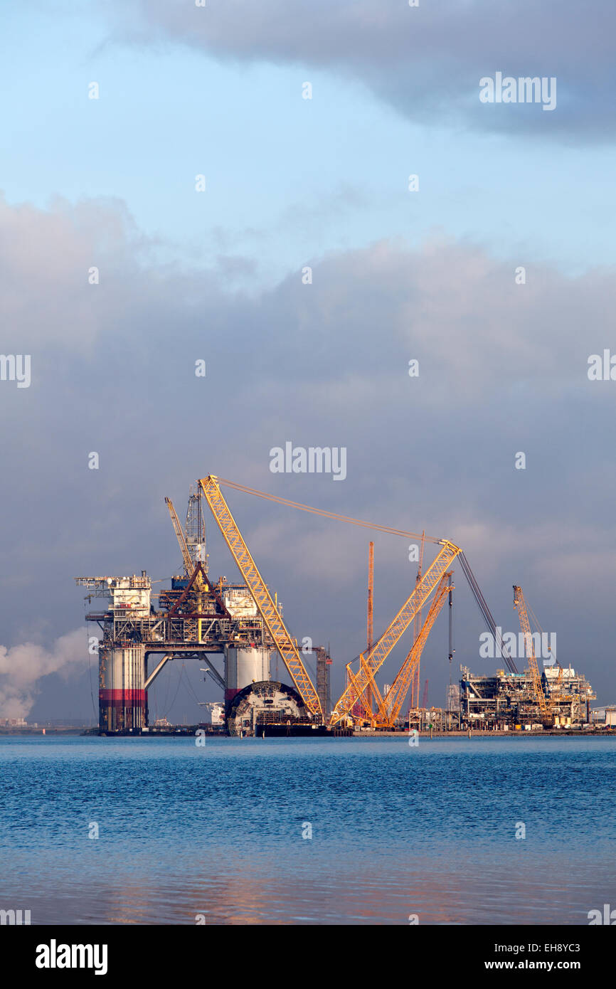 Costruzione del "Big Foot' deepwater oil & gas platform in via di completamento. Foto Stock