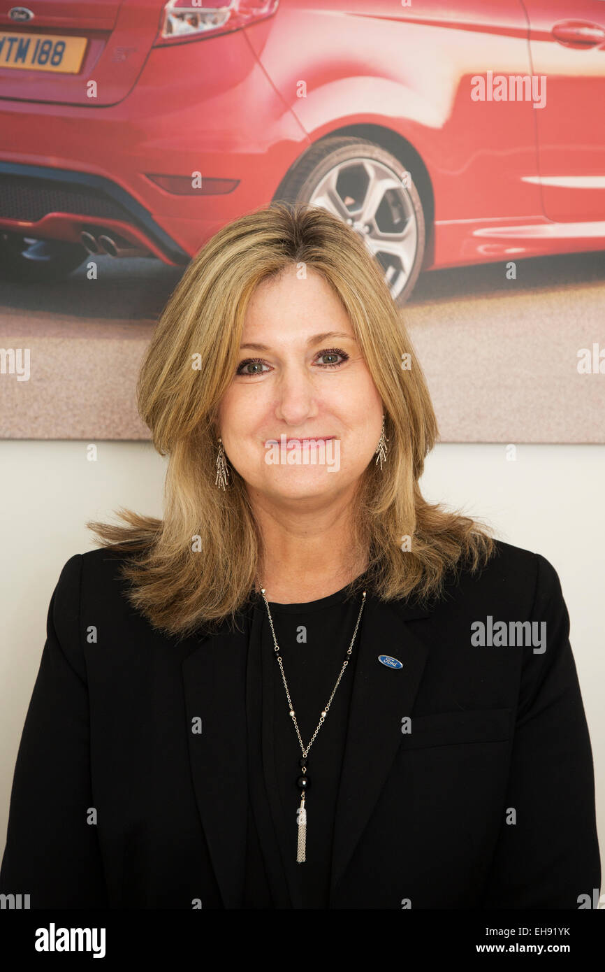 Barb Samardzich vice presidente e Chief Operating Officer di Ford Europa. Il Motor Show di Ginevra 2015 Foto Stock