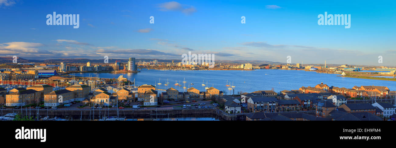 Vista sulla baia di Cardiff Cardiff Galles Wales Foto Stock
