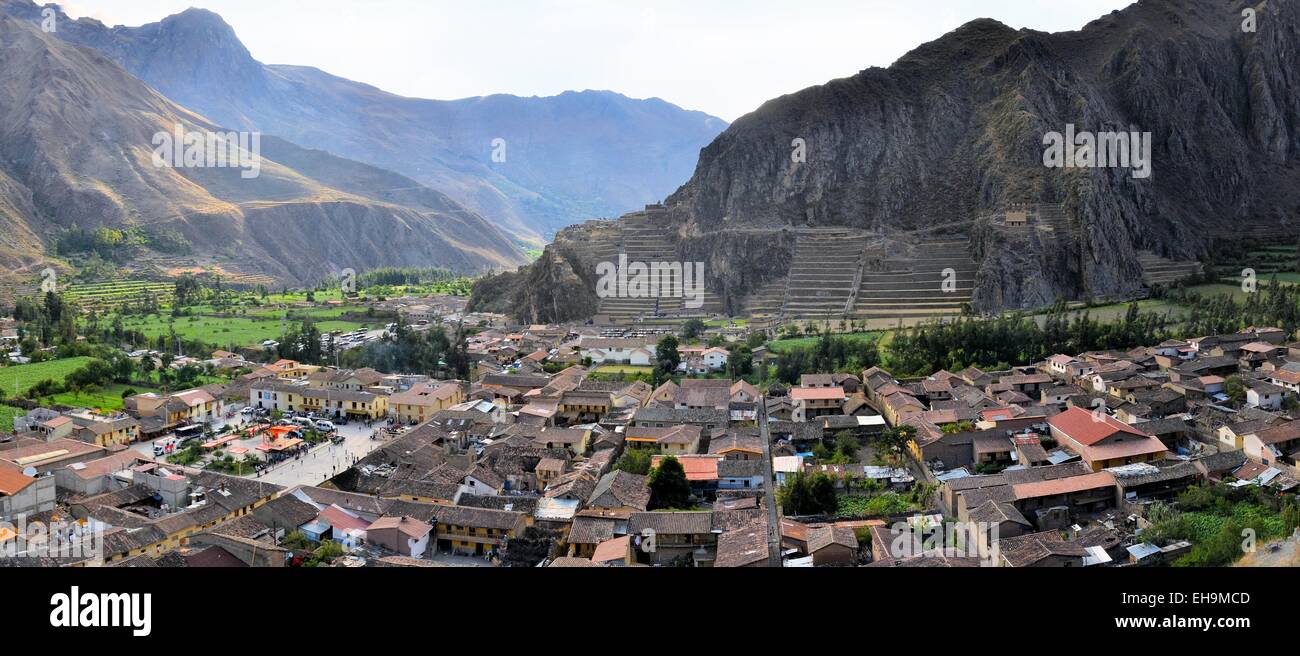 Ollantaytambo vecchio Inca e città, Valle Sacra, Perù, Sud America Foto Stock