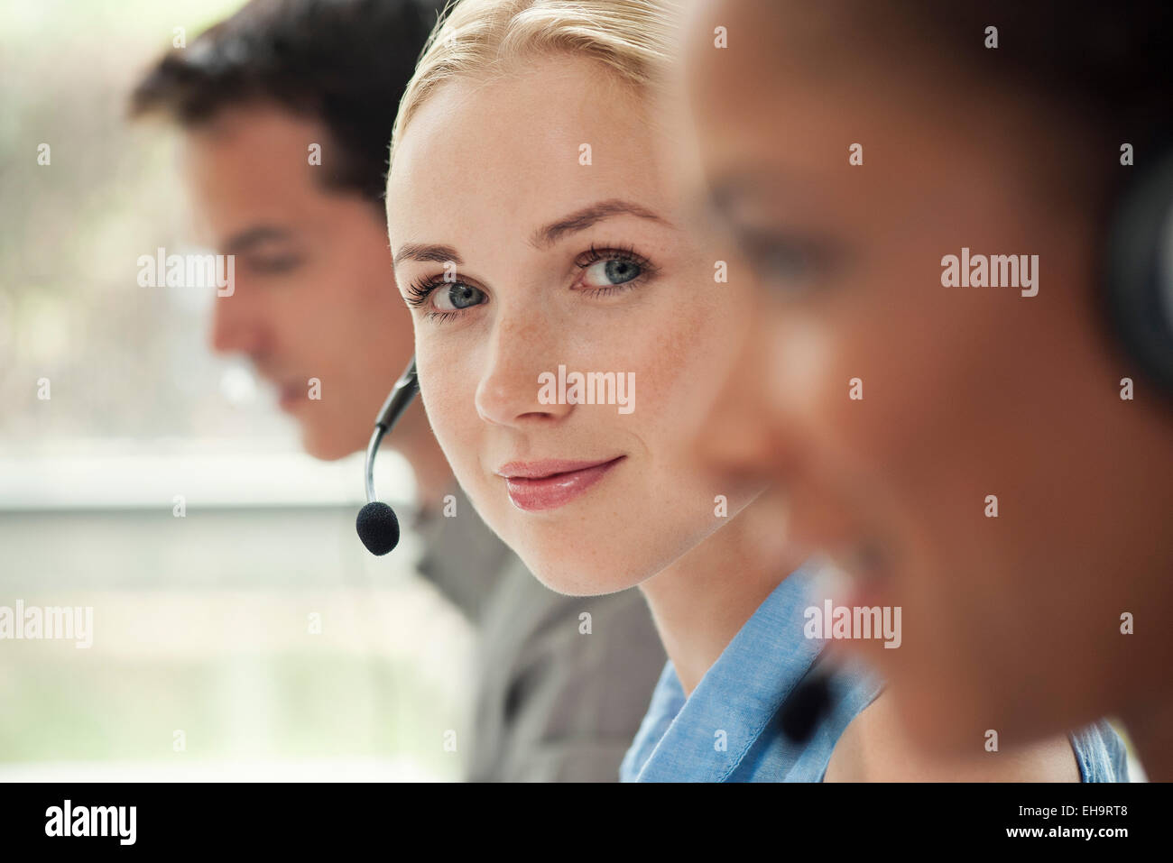 Lavorando in call center Foto Stock