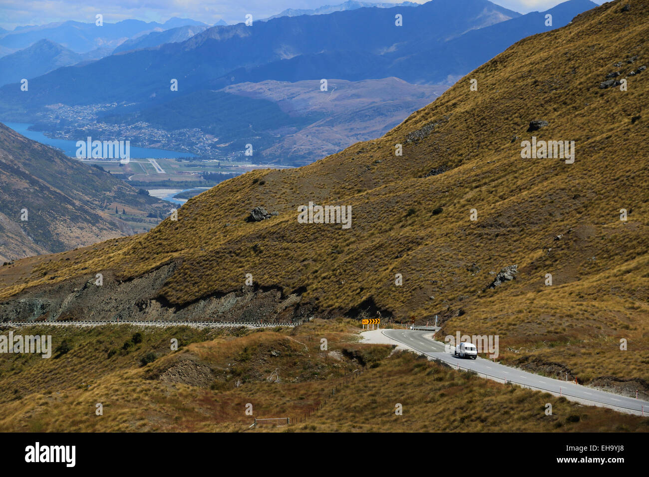 Strada a Queenstown, Nuova Zelanda montagna di picco Foto Stock