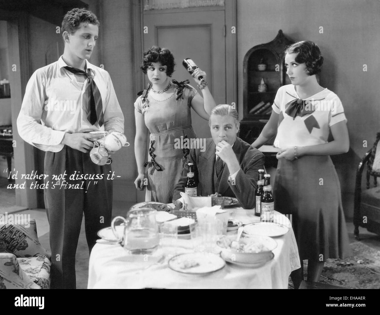 Phillips Holmes, Helen Kane, Richard 'Skeets' Gallagher Fay Wray, sul set del film "Tacchi appuntita', 1929 Foto Stock