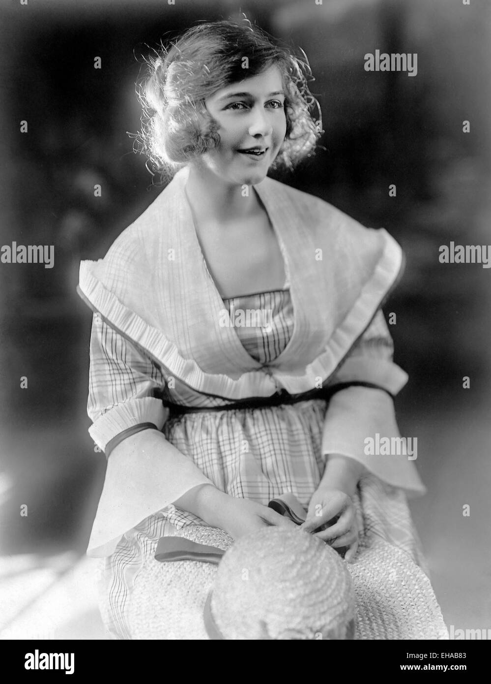 Dorothy Gish, sorridente ritratto, risalente alla fine del 1910's Foto Stock