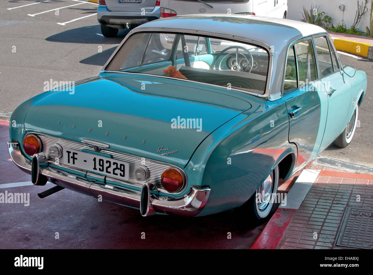 Auto Ford Taunus 17M P3, ' vasca da bagno ', blu, modello anno 1960-1964 Foto Stock