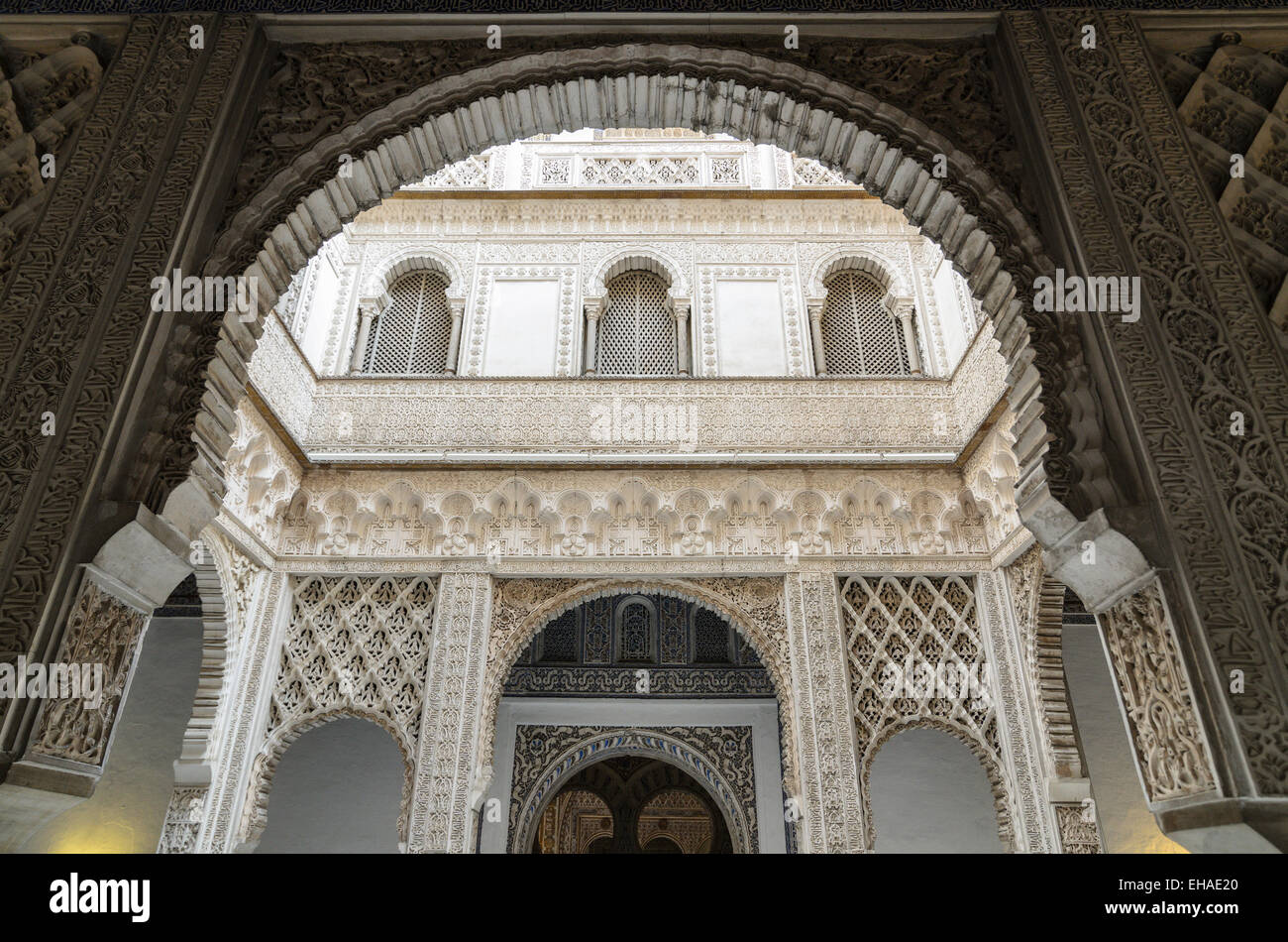 Gli interni ornati di Alcazar, il Palazzo Reale di Siviglia, Spagna. Foto Stock
