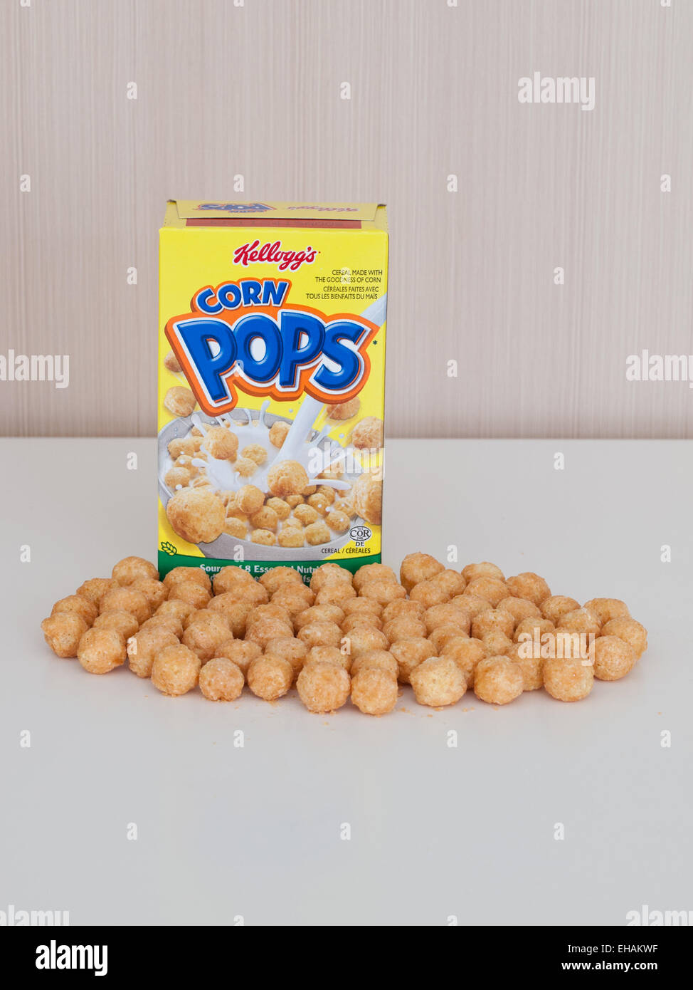 Un fun-scatola di dimensione della Kellogg's Corn Pops cereali. Versione canadese mostrato. Foto Stock