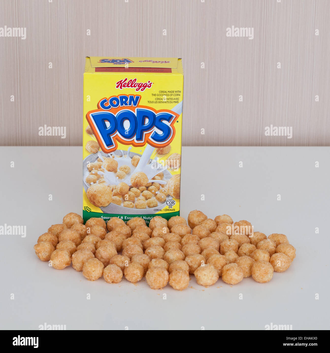 Un fun-scatola di dimensione della Kellogg's Corn Pops cereali. Versione canadese mostrato. Foto Stock