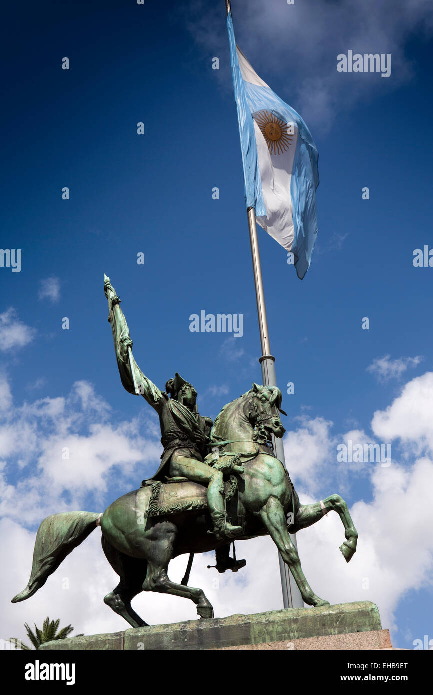 Argentina, Buenos Aires, Plaza de Mayo, il monumento al Generale Manuel Belgrano Foto Stock