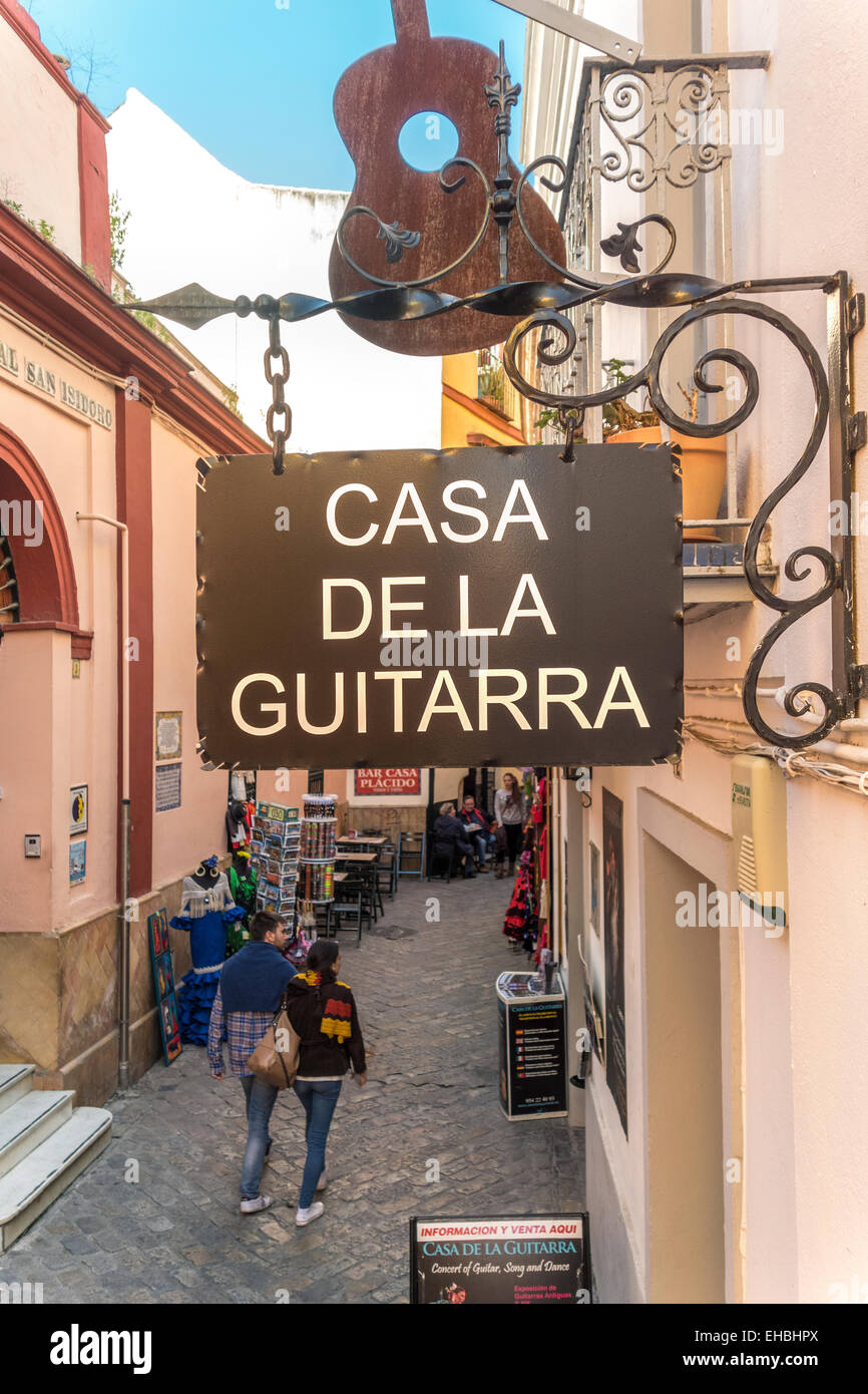 Casa de la Guitarra Spettacolo di Flamenco a Siviglia. Calle Meson Del Moro, Barrio Santa Cruz, Siviglia, Spagna Foto Stock