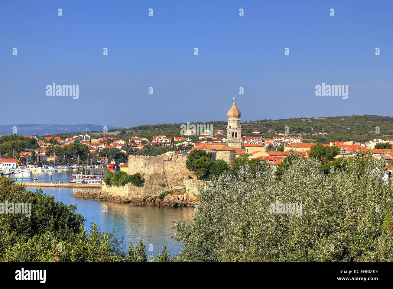 Vecchia città adriatica di Krk waterfront Foto Stock