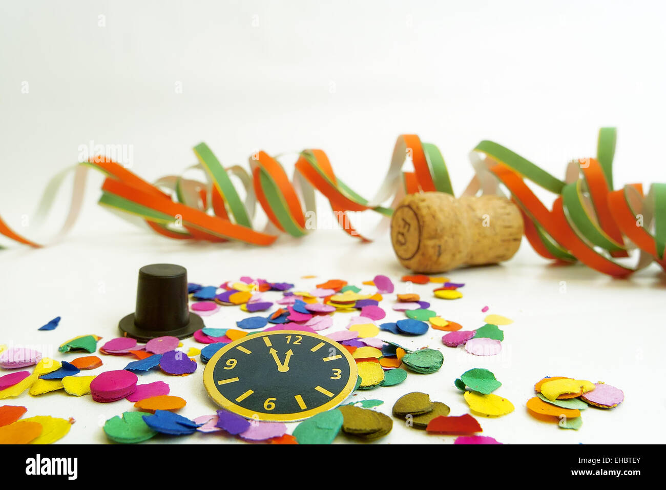 Coriandoli colorati per il Veglione di Capodanno Foto Stock