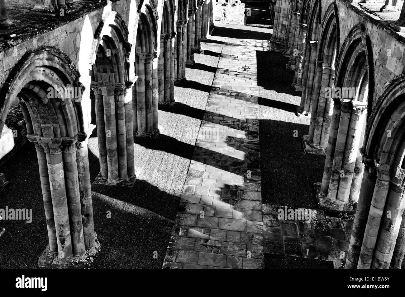 Jedburgh Abbey. Jedburgh. Scottish Borders, Scozia. In bianco e nero Foto Stock