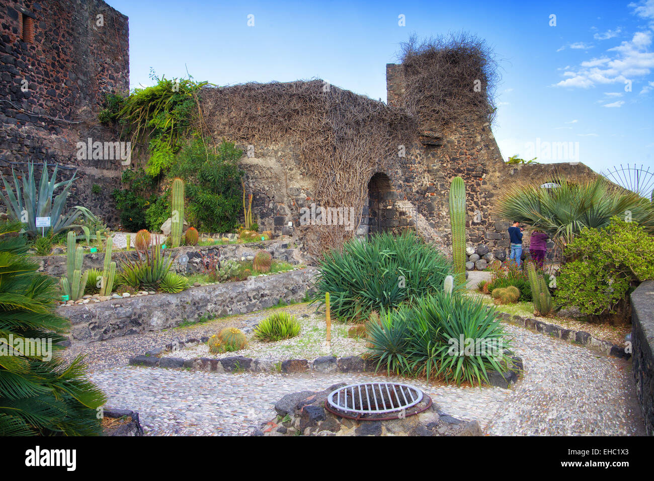 Il castello medievale di Aci Castello, Sicilia Foto Stock