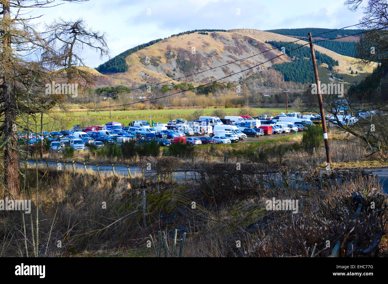 Innerleithen MTB parcheggio auto per il POC di Enduro scozzese nel marzo 2015 Foto Stock