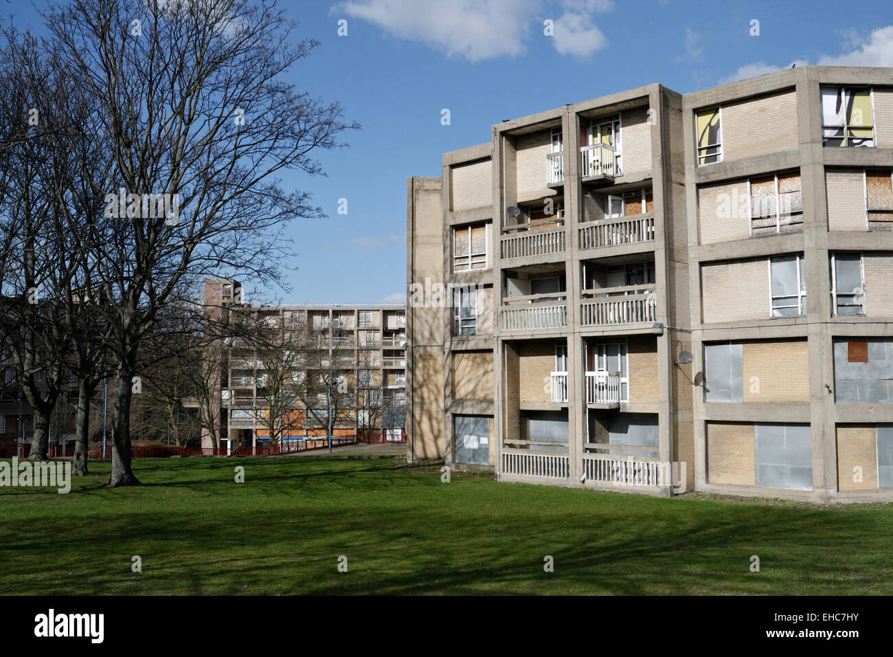 Park Hill appartamenti, proprietà di alloggi sociali e edificio in lista a Sheffield, ora tutti vuoti. Architettura Brutalista degli anni '60 in Inghilterra Foto Stock