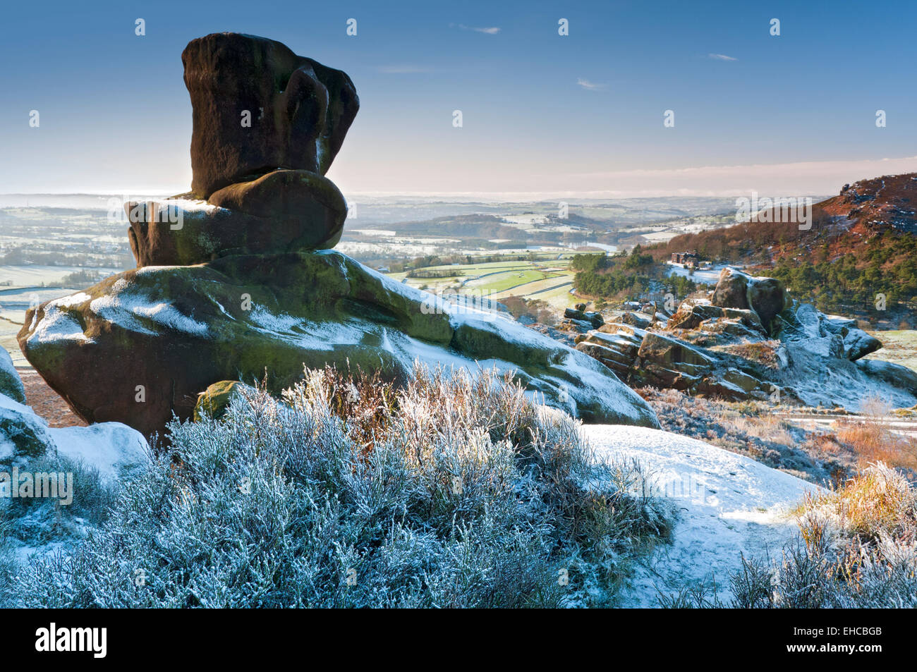 Roaches Hall dalle rocce Ramshaw in inverno, Parco Nazionale di Peak District, Staffordshire, England, Regno Unito Foto Stock