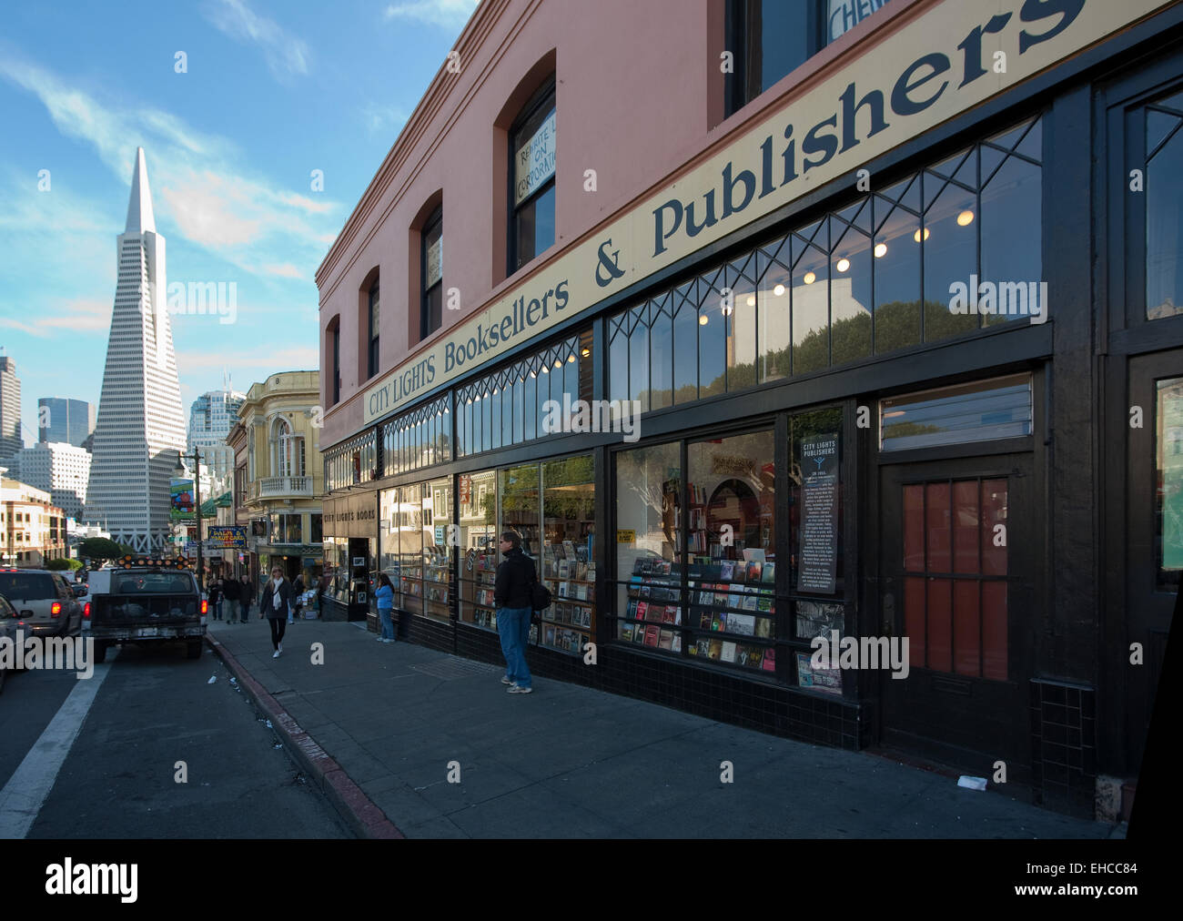 Northern Lights librai, landmark book store in spiaggia Nord quartiere di San Francisco. Foto Stock